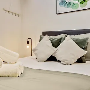  Apartment Carreteria. En El Mismo Centro De Spain