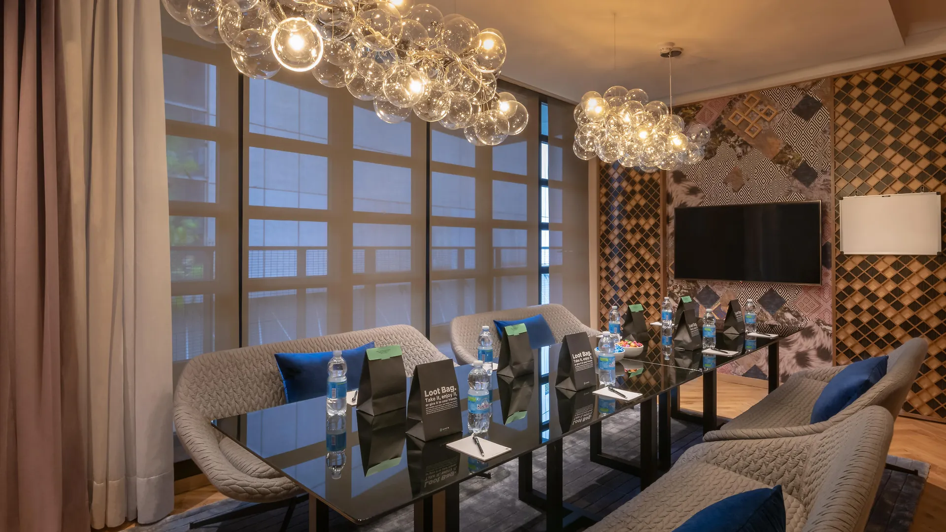 Отель Ovolo Central Гонконг
