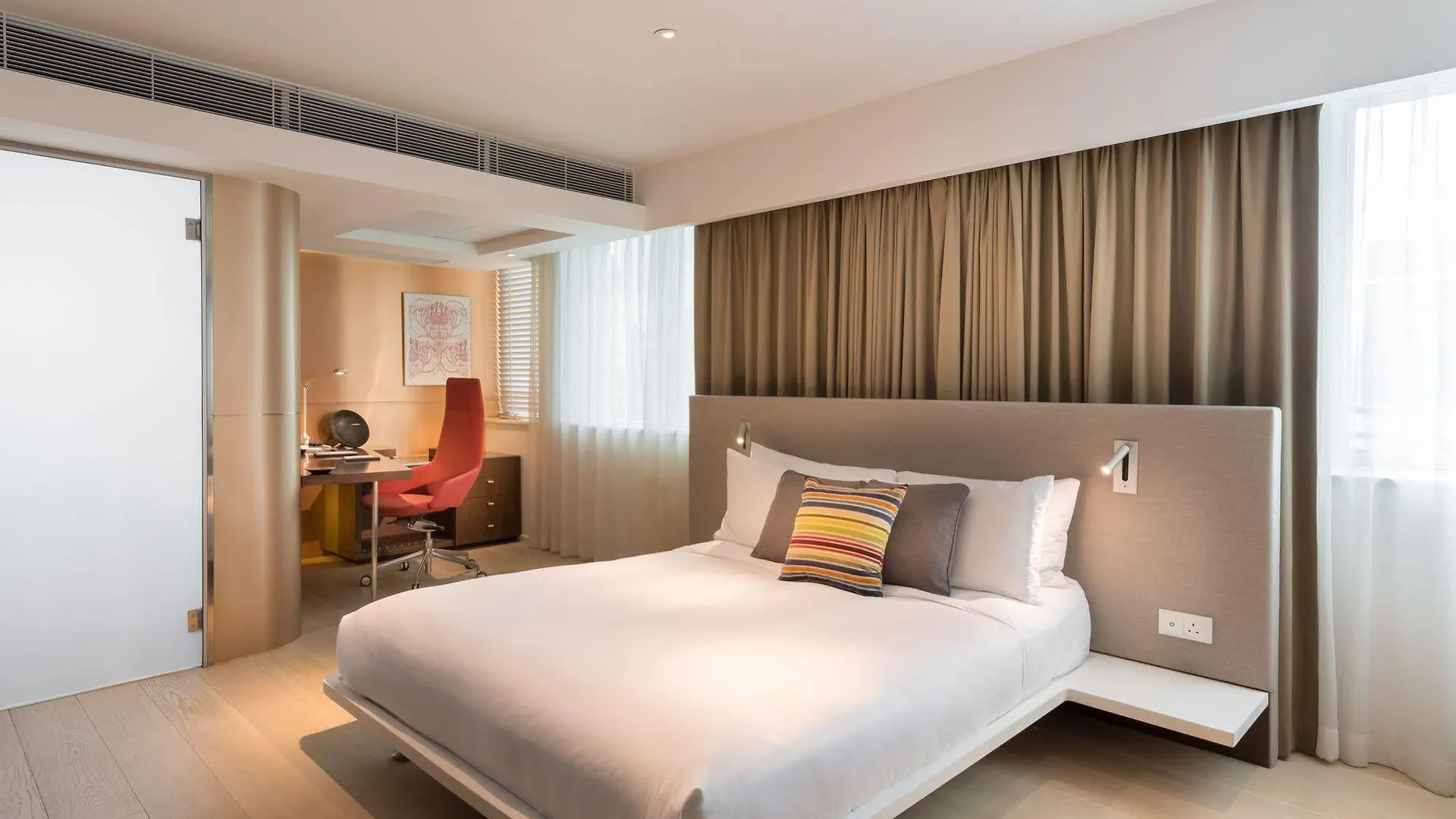 Ovolo Central Гонконг 5*,  Китай
