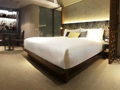 Отель Ovolo Central Гонконг